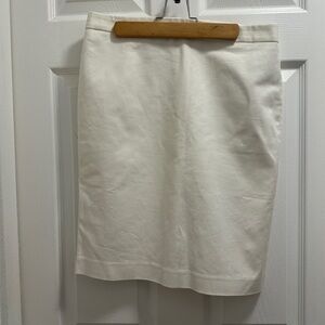 Liz Claiborne Ivory Career pencil skirt. Never used but removed tag